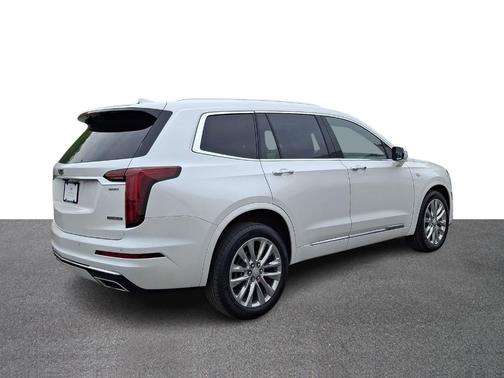 Crystal White Tricoat 2023 Cadillac XT6 Premium Luxury AWD