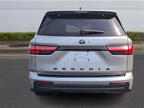 2023 Toyota Sequoia SR5