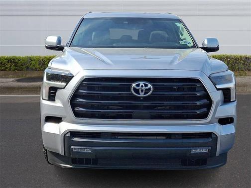 2023 Toyota Sequoia SR5