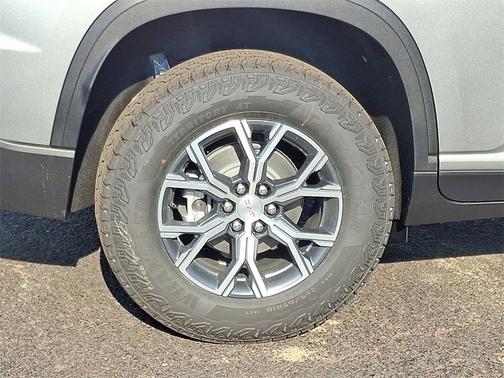 2025 GMC Acadia AT4