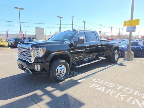 Onyx Black 2021 GMC Sierra 3500 Denali