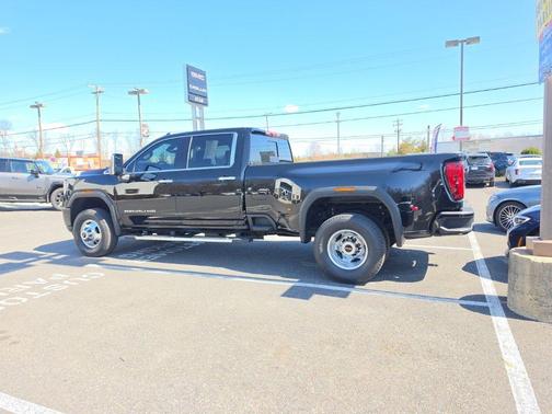 Onyx Black 2021 GMC Sierra 3500 Denali