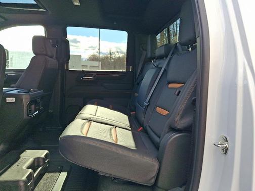 2026 GMC Sierra 2500 AT4