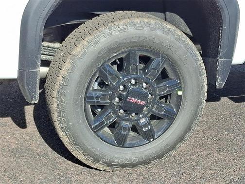 2026 GMC Sierra 2500 AT4