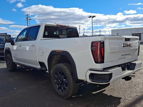 2026 GMC Sierra 2500 AT4