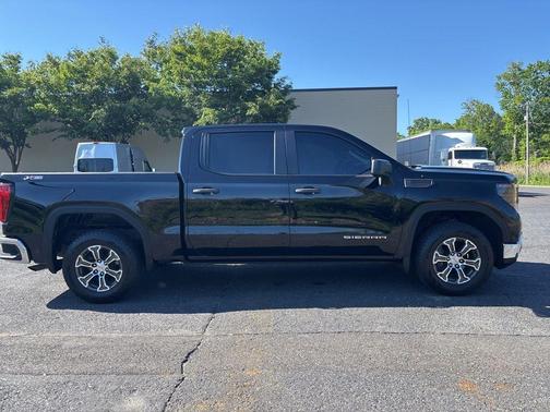 Onyx Black 2023 GMC Sierra 1500 Pro