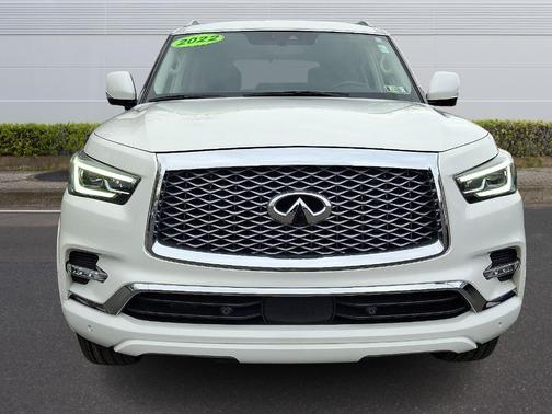2022 INFINITI QX80 Luxe
