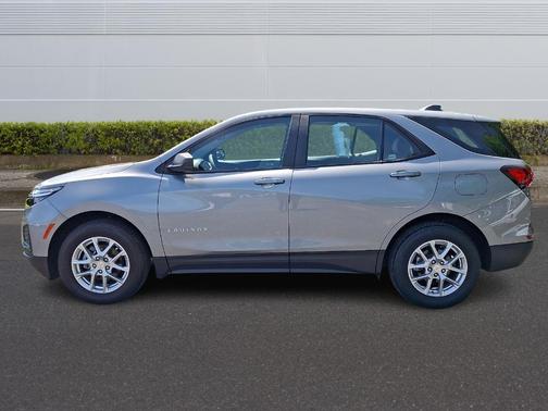 Sterling Gray Metallic 2023 Chevrolet Equinox LS