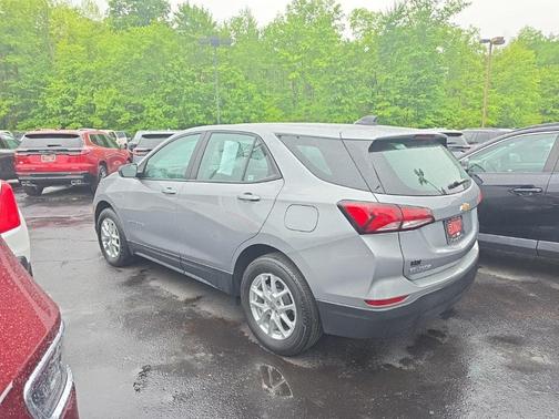 Sterling Gray Metallic 2023 Chevrolet Equinox LS