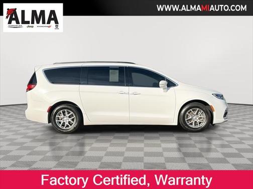 2022 Chrysler Pacifica Touring