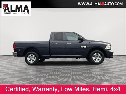 2018 RAM 1500 Express Quad Cab 4x4 64' Box