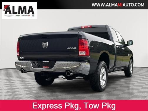 2018 RAM 1500 Express Quad Cab 4x4 64' Box