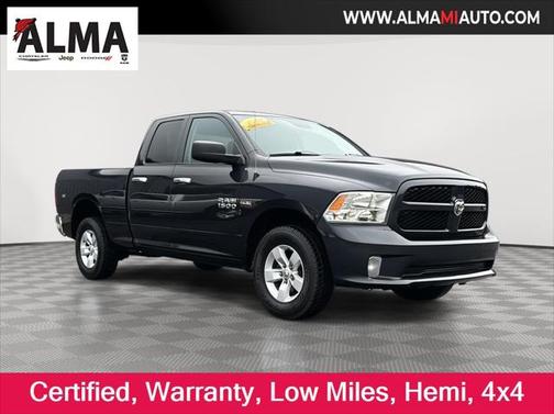 2018 RAM 1500 Express Quad Cab 4x4 64' Box