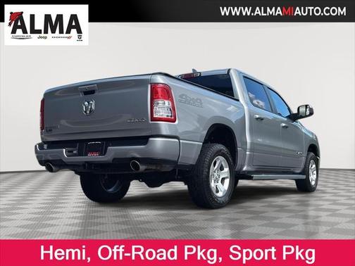 2020 RAM 1500 Big Horn Crew Cab 4x4 57' Box