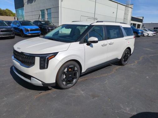 Snow White Pearl 2026 Kia Carnival EX