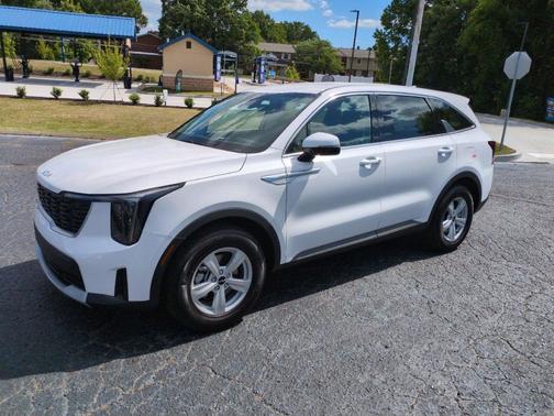 Glacial White Pearl 2026 Kia Sorento LX