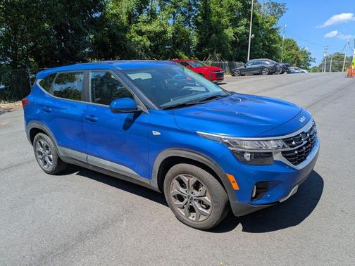 Neptune Blue 2024 Kia Seltos LX