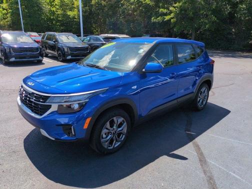 Neptune Blue 2024 Kia Seltos LX