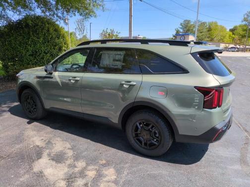 Jungle Green 2026 Kia Sorento SX