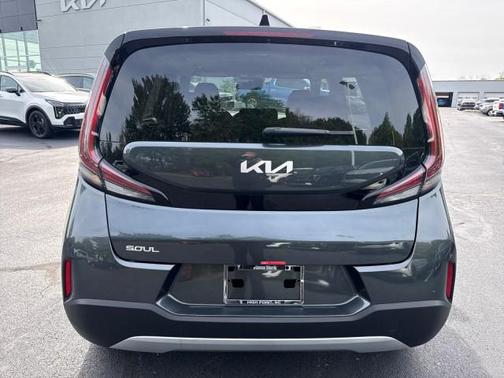 Gravity Gray 2025 Kia Soul LX
