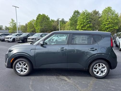 Gravity Gray 2025 Kia Soul LX