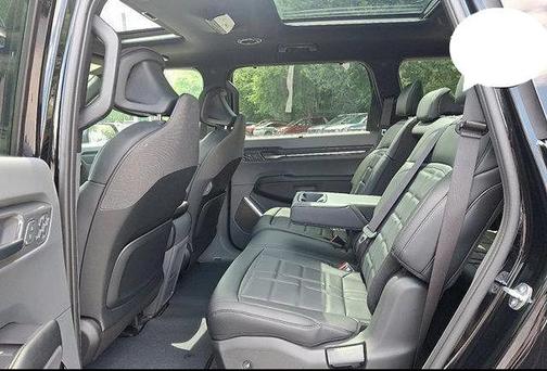 Ebony Black 2026 Kia EV9 Land