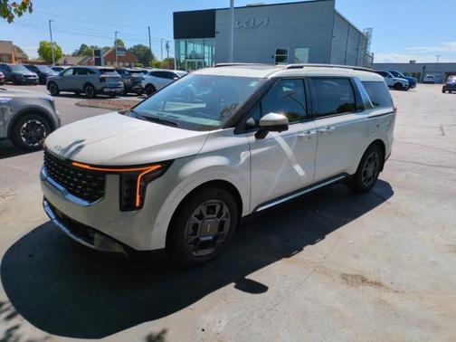 Snow White Pearl 2026 Kia Carnival Hybrid SX