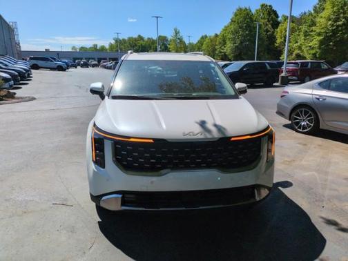 Snow White Pearl 2026 Kia Carnival Hybrid SX