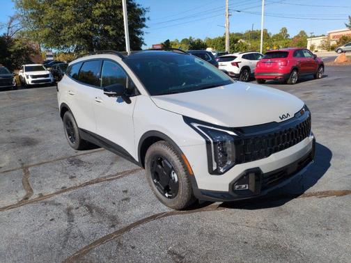 Gray 2027 Kia Sportage S