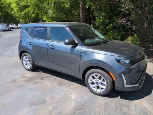 Gravity Gray 2025 Kia Soul LX
