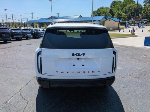 Glacial White Pearl 2027 Kia Telluride Hybrid X-Line SX