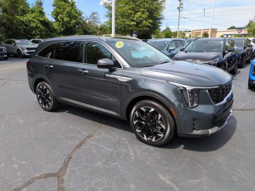 Gravity Grey 2025 Kia Sorento EX