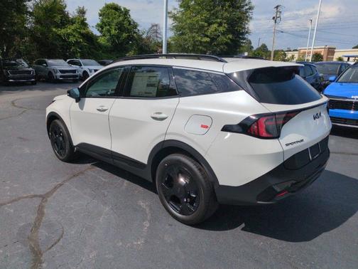 Snow White Pearl 2026 Kia Sportage Hybrid EX