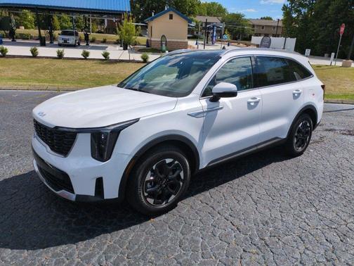 Glacial White Pearl 2026 Kia Sorento S