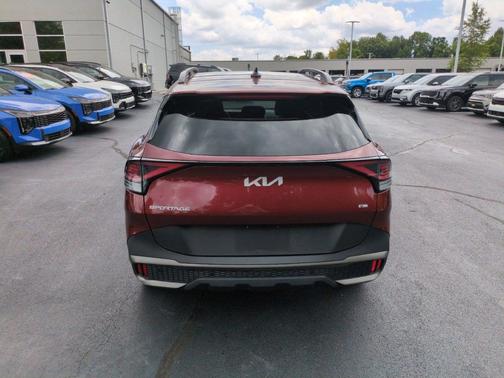 Dawning Red 2023 Kia Sportage X-Line