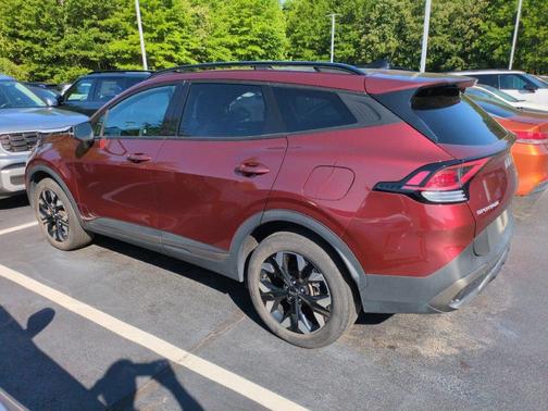 Dawning Red 2023 Kia Sportage X-Line