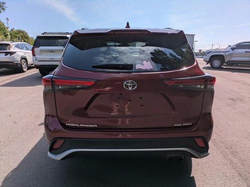 Ruby Flare Pearl 2021 Toyota Highlander XSE