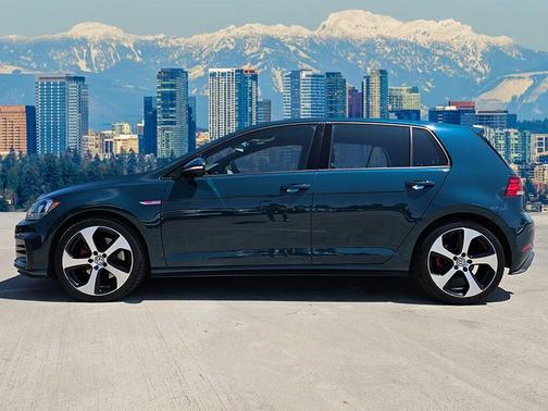 2018 Volkswagen Golf GTI 2.0T S 4-Door