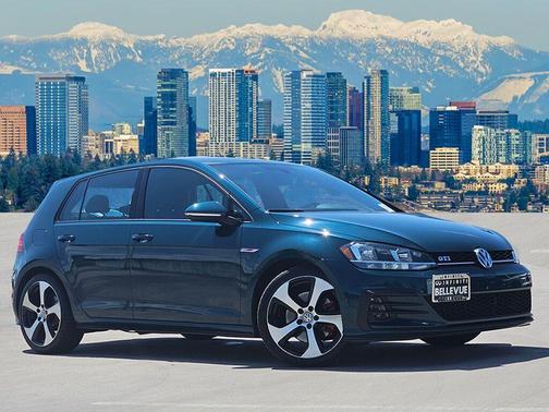 2018 Volkswagen Golf GTI 2.0T S 4-Door