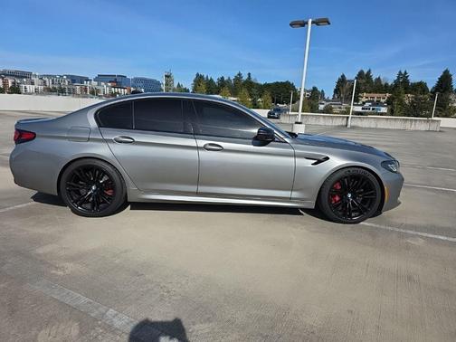 Donington Gray Metallic 2021 BMW M5 Base