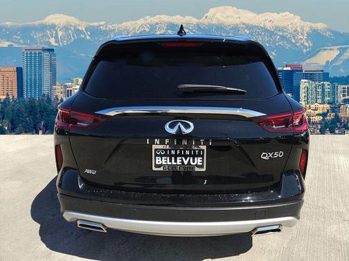 2024 INFINITI QX50 Luxe
