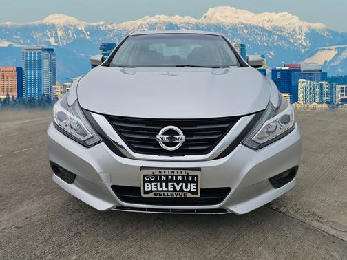 Brilliant Silver Metallic 2016 Nissan Altima 2.5 SL
