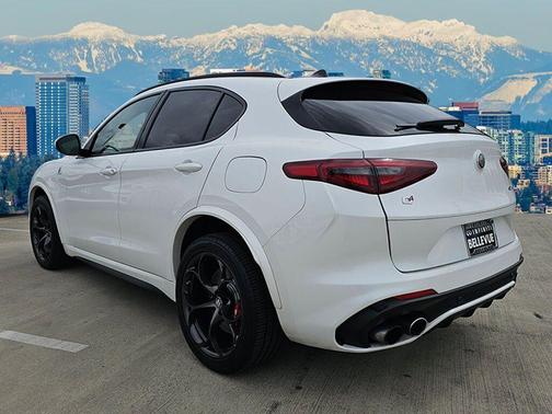 2018 Alfa Romeo Stelvio Quadrifoglio