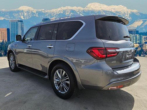 2021 INFINITI QX80 Luxe