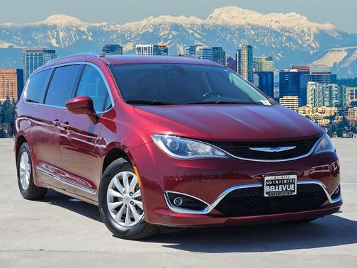 2019 Chrysler Pacifica Touring-L