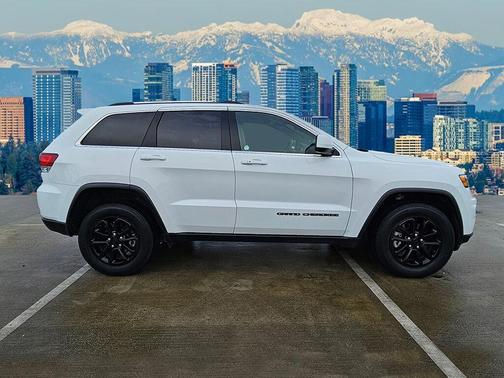 2021 Jeep Grand Cherokee Laredo E