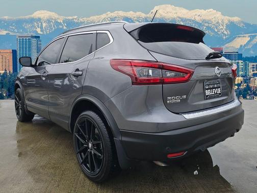 2022 Nissan Rogue Sport SL