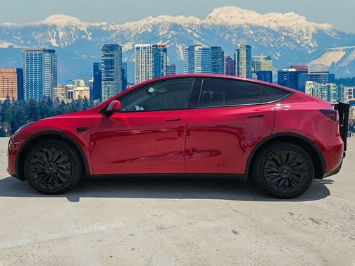 2022 Tesla Model Y Long Range