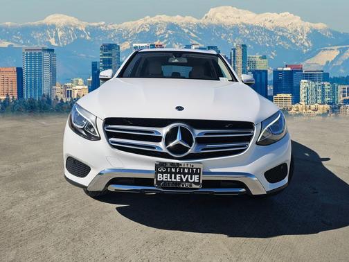 Polar White 2019 Mercedes-Benz GLC 300 Base