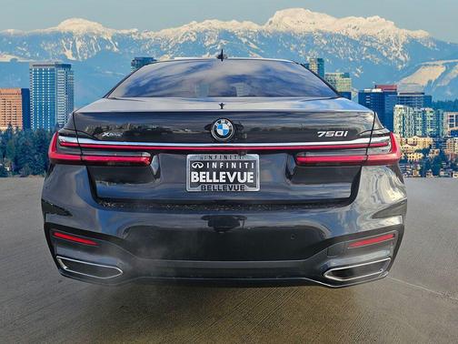 2022 BMW 750 i xDrive